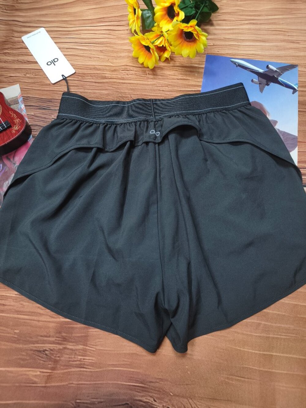 NWT Alo Yoga Summer Sporty Black Shorts🏸Fitness Tenniscore Athleisure Daily⚾ - Picture 3 of 7